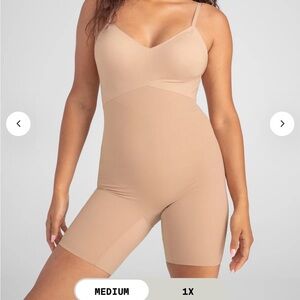 Honeylove Low Back Shapewear Bodysuit NWT - Sand